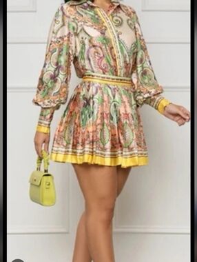 Lilly's Kloset Paisley Print Button-Front Blouse/Skirt Set in Multi-Color_M